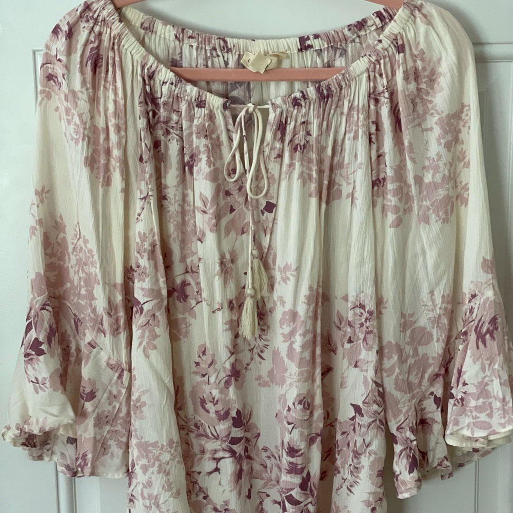 Flowy cream & pink floral blouse with tassel